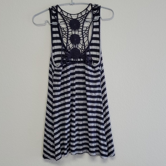 (5/$25) Navy blue and grey tank top - size m - Picture 4 of 6